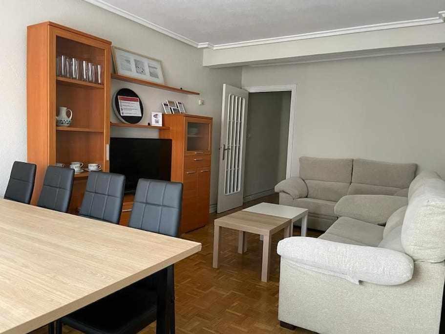 Apartment Oak Flat - 4 Habitaciones, 2 Banos, Terrazas- Leon
